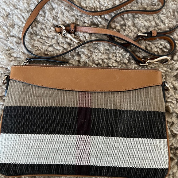 Burberry Crossbody/Wristlet with Straps! - Picture 2 of 14